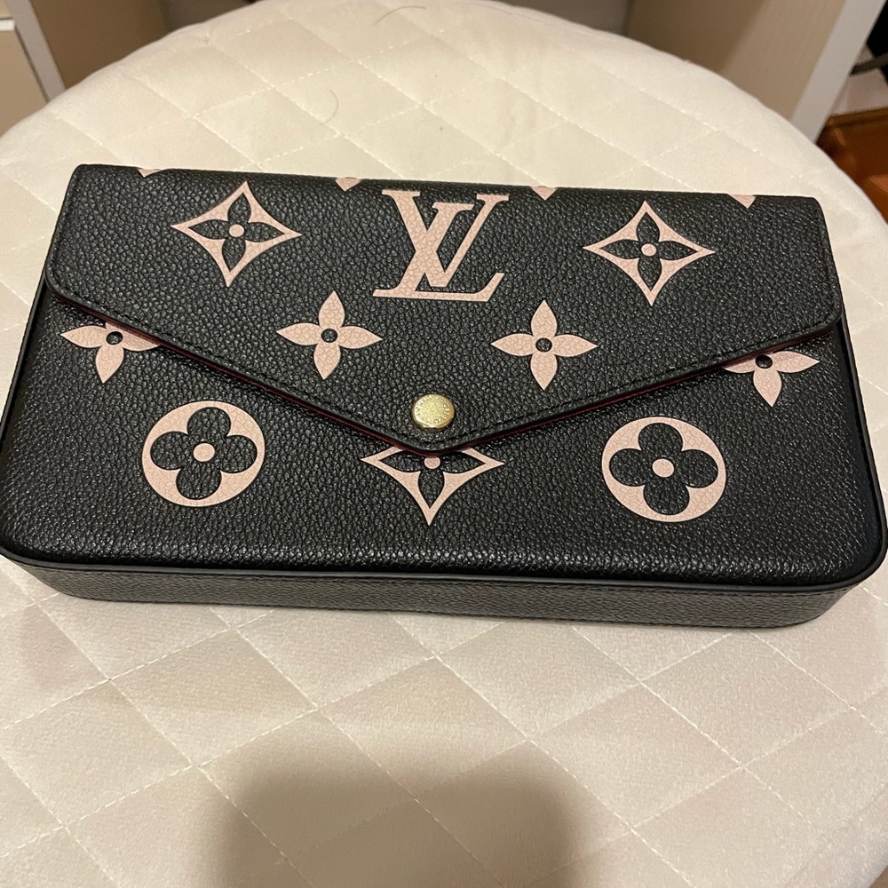 LV Felice Pochette bicolor